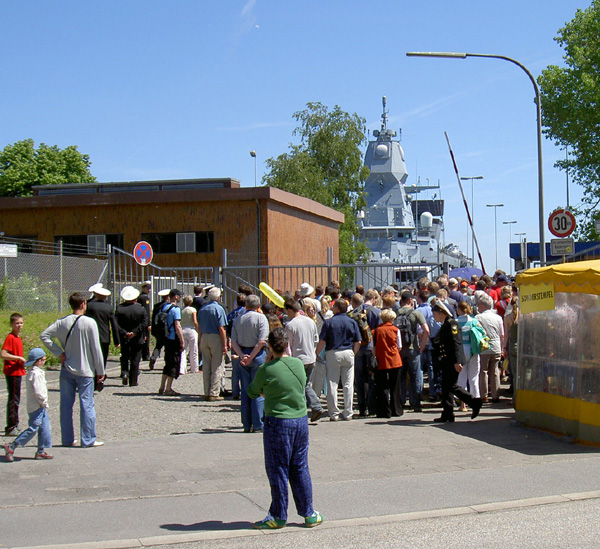 1593 Kiel Tirpitzmole 