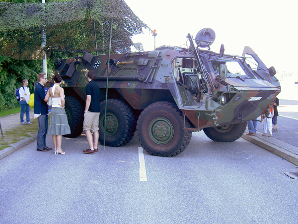 1694 Panzerschau 